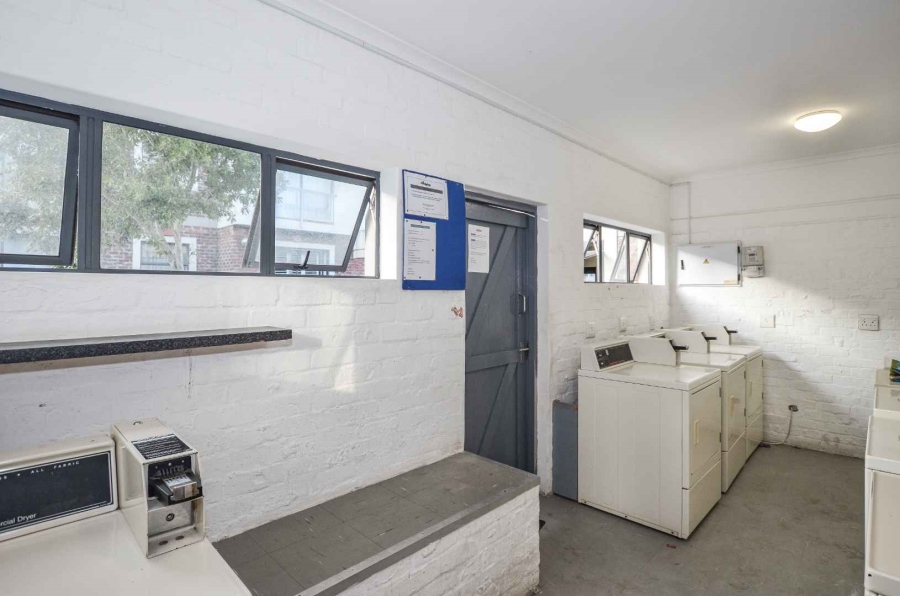 2 Bedroom Property for Sale in Brooklyn Western Cape